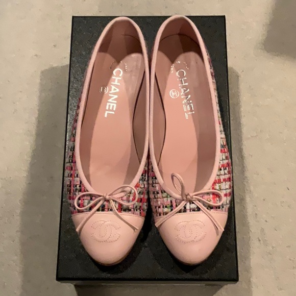 Chanel Tweed Flats - Picture 1 of 5